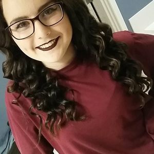 Meet your Posher, Stephannie